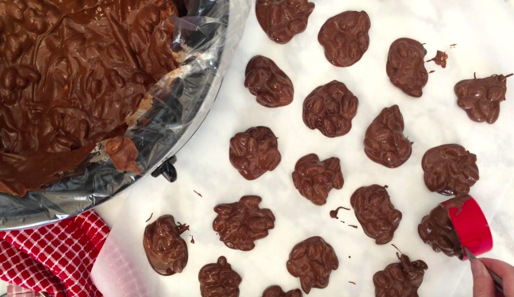 crock pot chocolate almond clusters