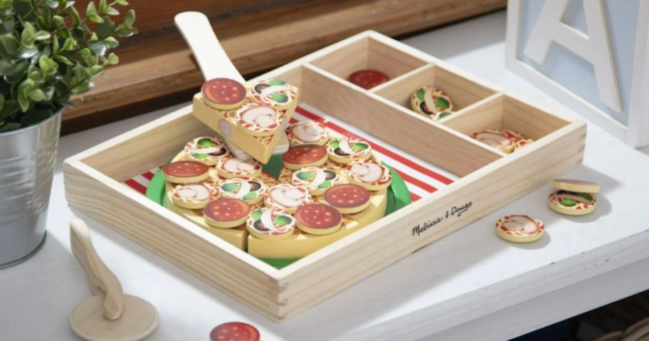 Melissa & Doug Wooden Pizza Party Play Food Set with 36 Toppings 