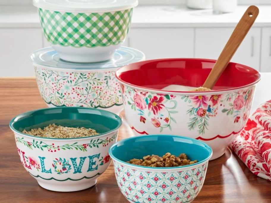 The Pioneer Woman Melamine Mixing Bowl 10-Piece Set in Merry Meadow