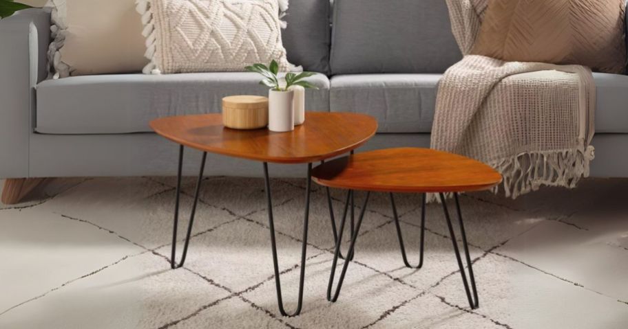 Saracina Home Gibby Hairpin Leg Wood Nesting Coffee Table Set in living room