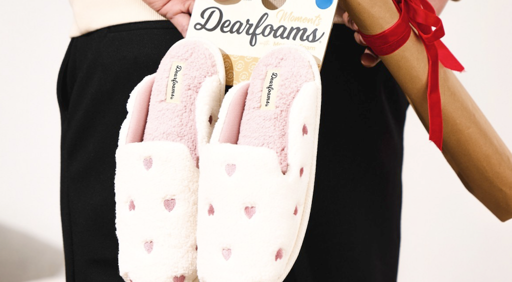 Dearfoams heart slippers