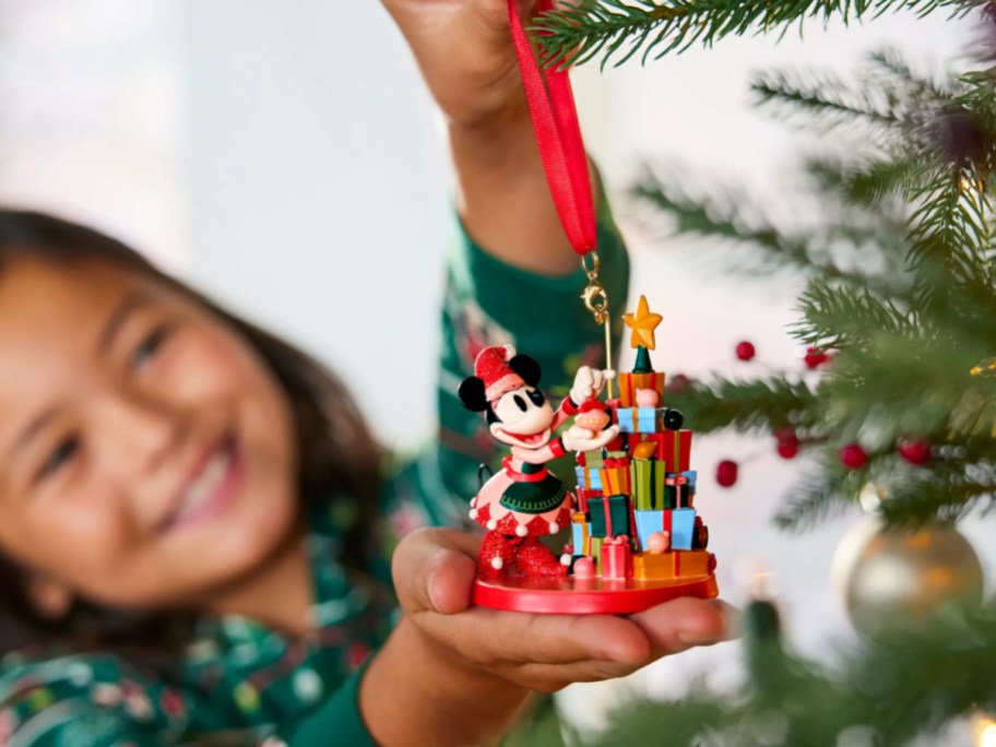 Minnie Mouse ornament displayed on the Christmas tree