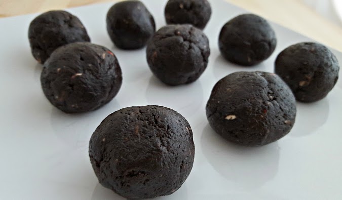 Oreos are combined with cream cheese and crushed candy canes and then dipped in white chocolate to create Peppermint Oreo Truffles. They’re simple and so delicious. 