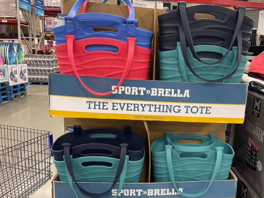 Sport brella everything tote displayed