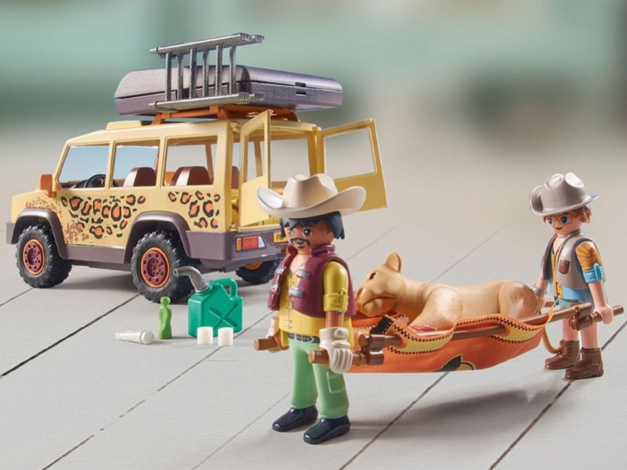 Playmobil Wiltopia: Cross-Country Vehicle with Lions