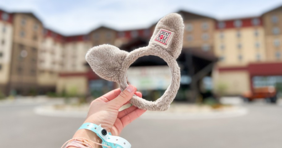 great wolf lodge ears in front of hotel