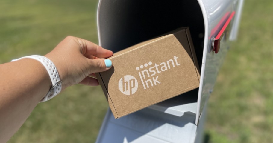 HP Instant Ink Subscription Service in mailbox