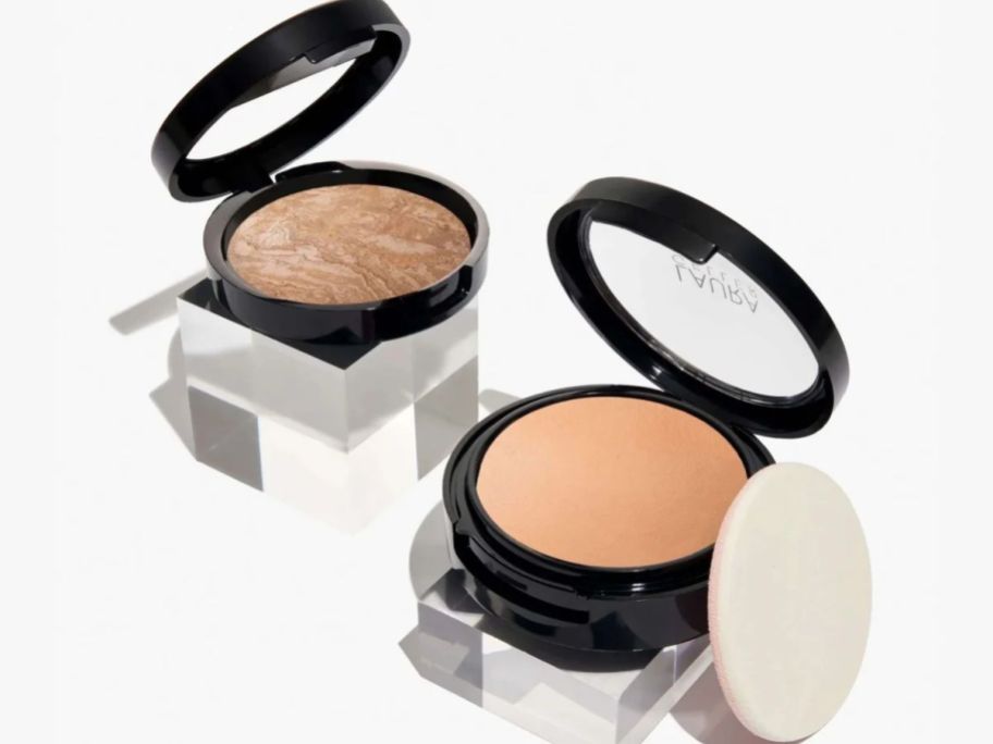 Laura Geller Light and Full Coverage Kit