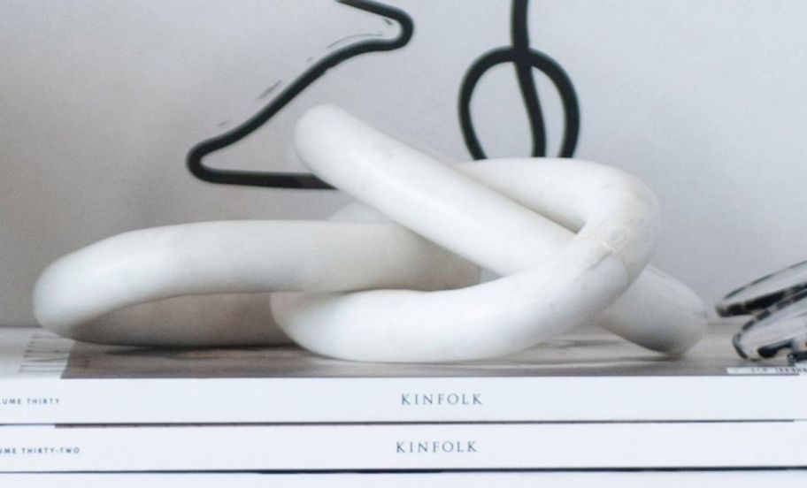 marble chain decor on kinfolk magazine