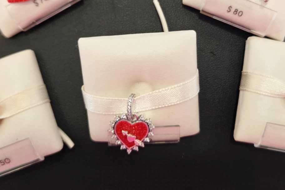 spinnable heart charm