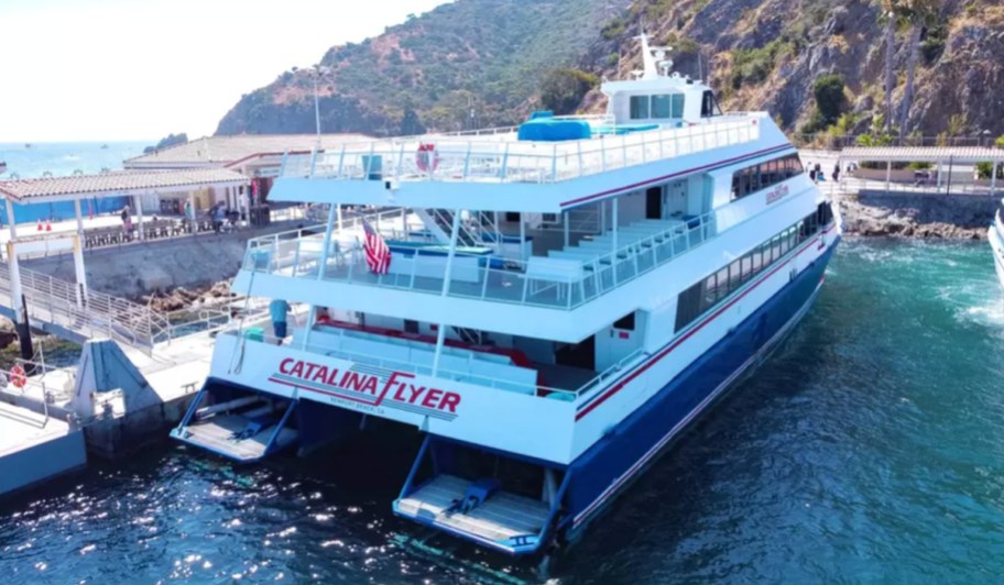 catalina flyer boat in harbor