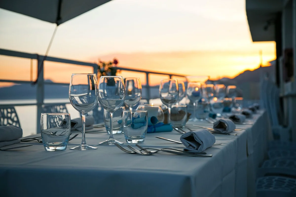table, glassware, cutlery, silverware, stemware, dining table, dinner table, nature, table setting, table set-up, dinner, luxury, restaurant, sunset - how to set up price drop alerts for tech products